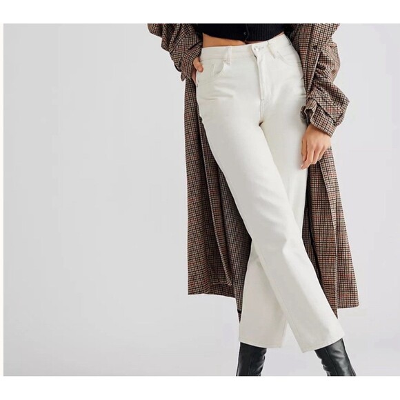 Free People Denim - We The Free Pacifica High Rise Straight Leg Jeans Raw Hem 31 Dust it Off Wash
